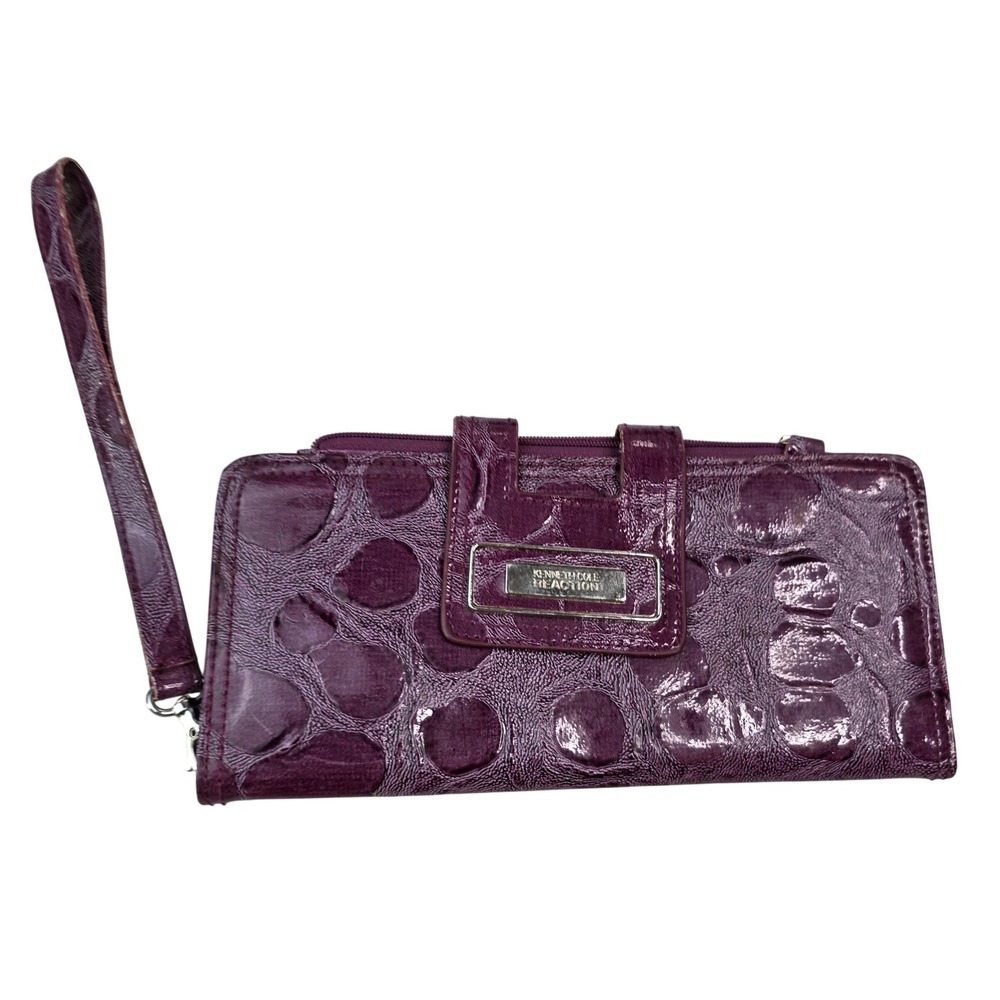 Kenneth Cole Reaction Purple Patent Embossed Wristlet Wallet Clutch Bag S3